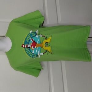 Eskimo Joes women's size medium unisex green Dr. Seuss look  Read/Succeed Tee